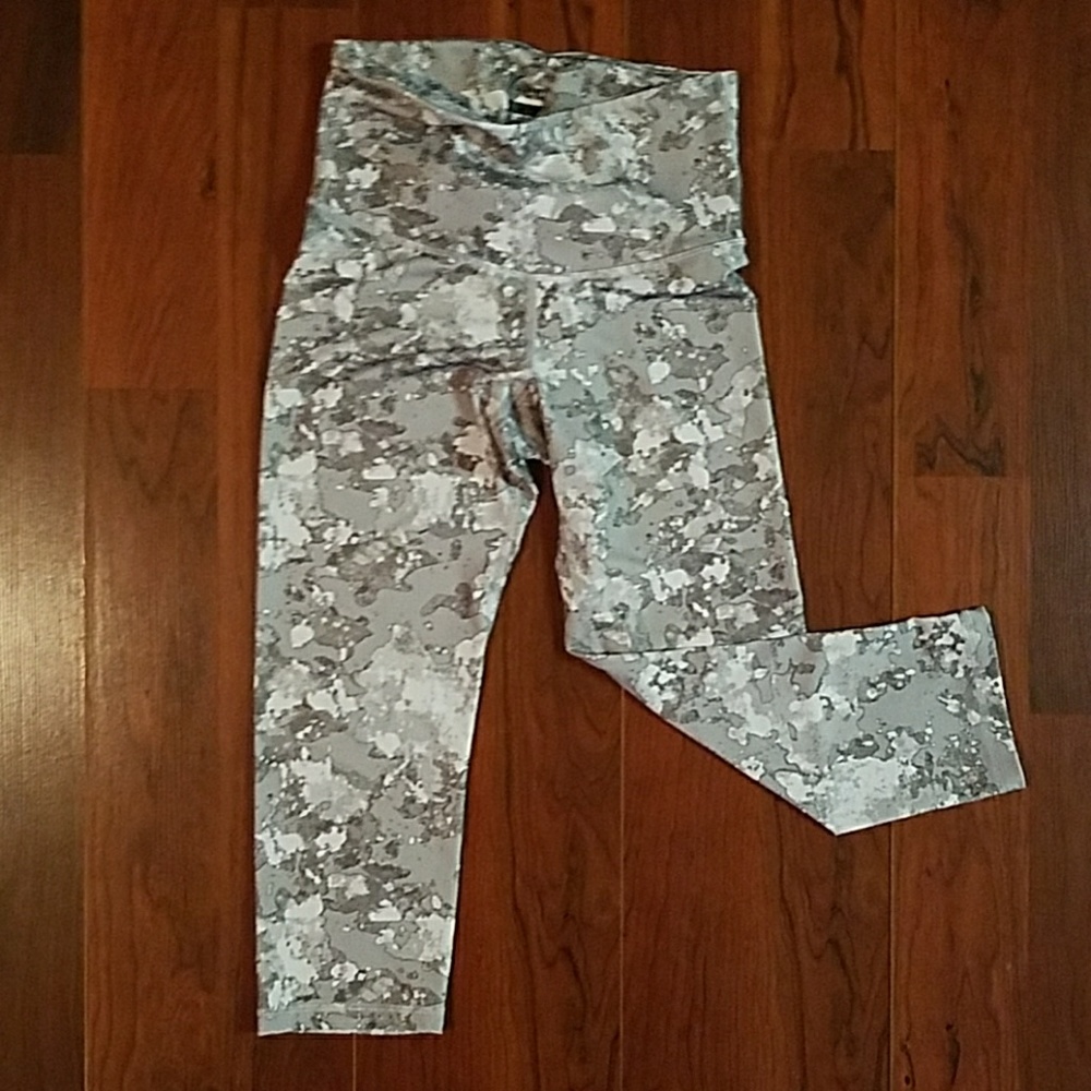Old Navy Active Wear Capris